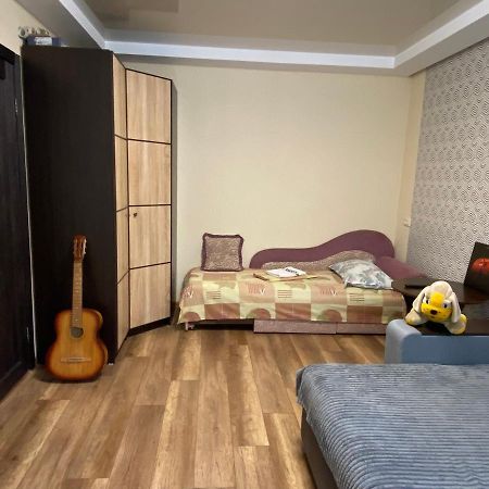 Apartment 30 M2 On Sergei Esenin 11 Harkiv Dış mekan fotoğraf