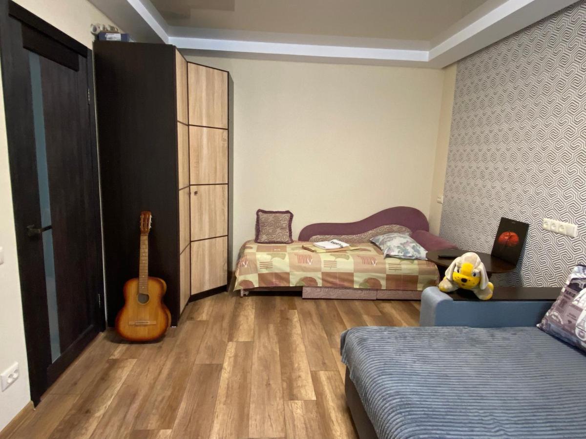 Apartment 30 M2 On Sergei Esenin 11 Harkiv Dış mekan fotoğraf
