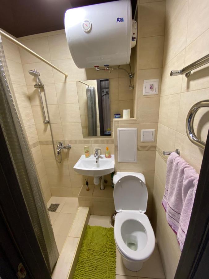Apartment 30 M2 On Sergei Esenin 11 Harkiv Dış mekan fotoğraf