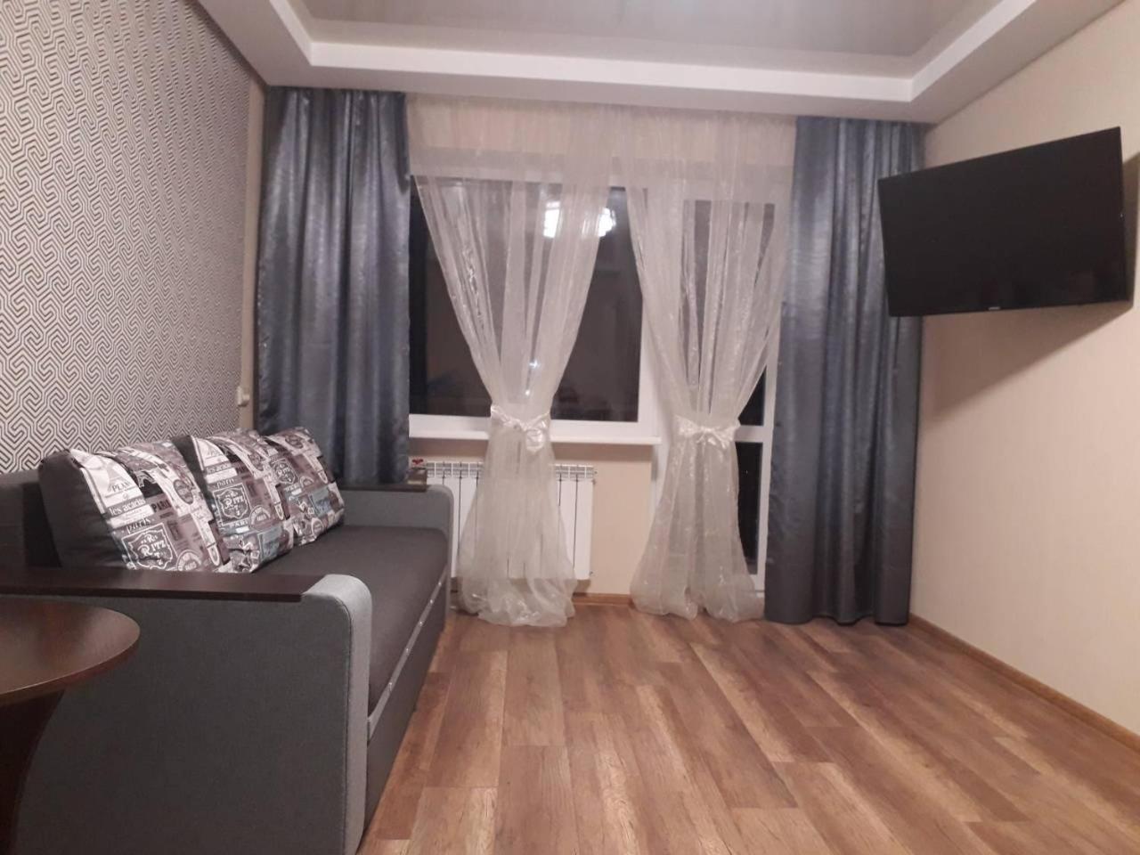 Apartment 30 M2 On Sergei Esenin 11 Harkiv Dış mekan fotoğraf