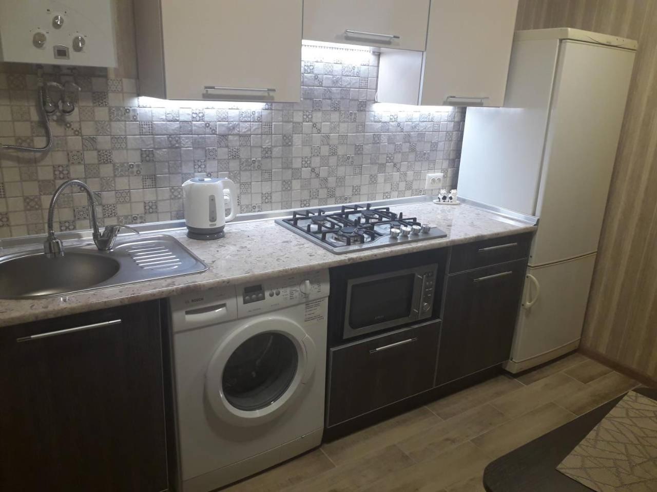 Apartment 30 M2 On Sergei Esenin 11 Harkiv Dış mekan fotoğraf